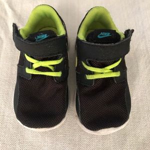 Nike toddler boys size 5c play condition